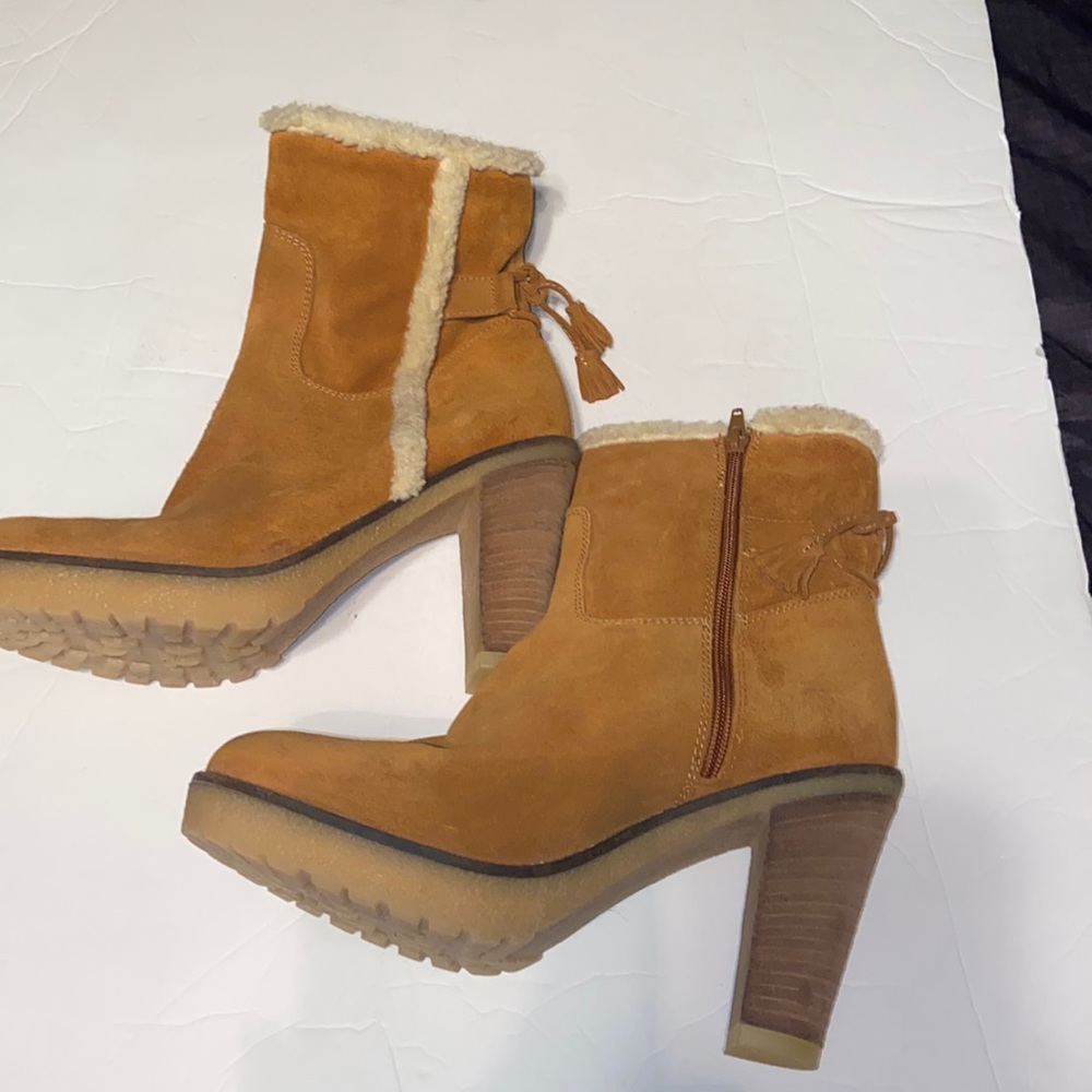 Sundance sheepskin look heeled boots size 40